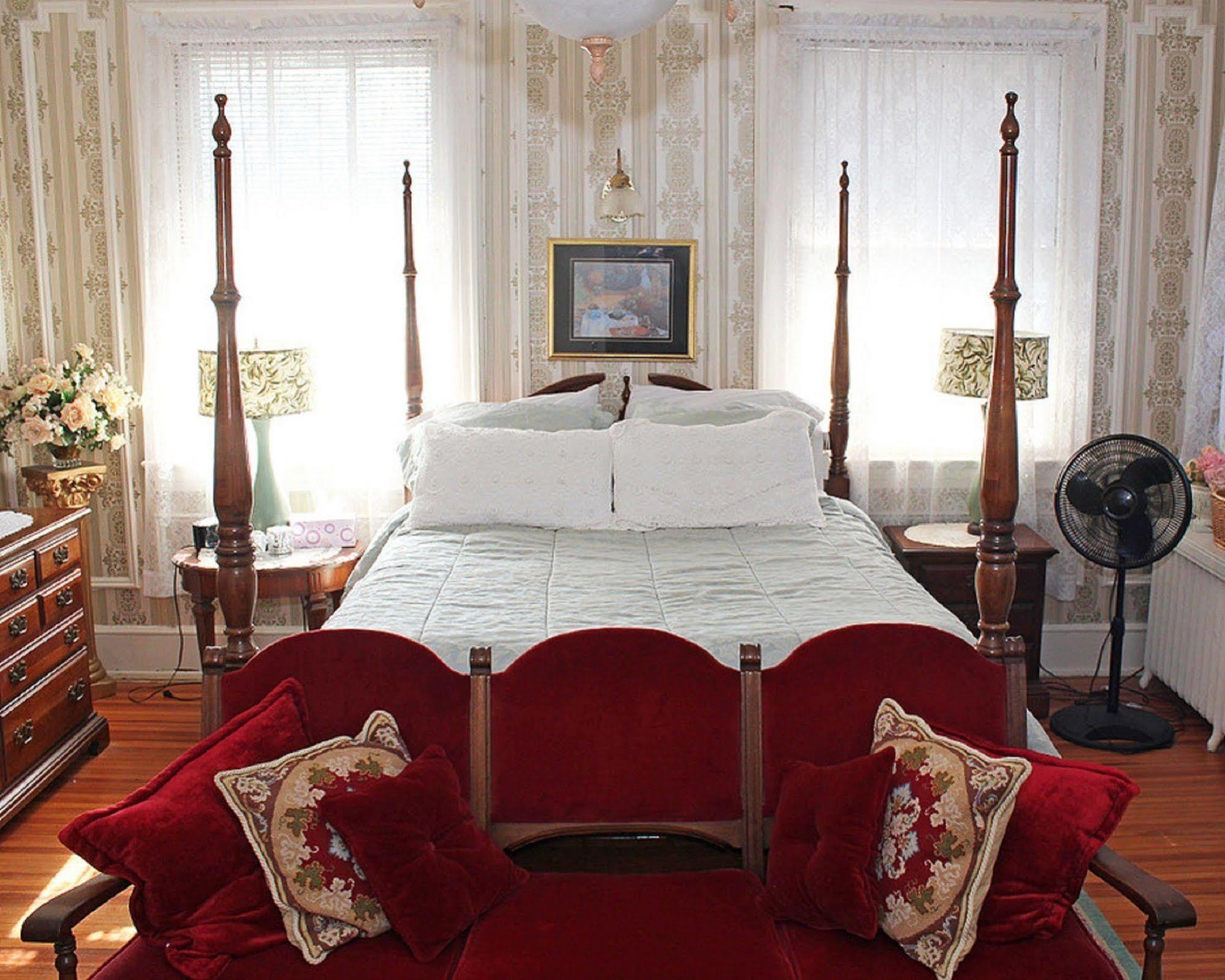 ウィルミントン ポート シティ ゲスト ハウス Bed & Breakfast エクステリア 写真